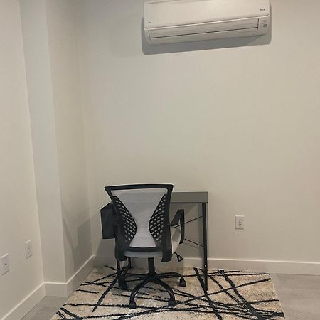 Apartament Hartford Downtown: 2Mins Walk To Xl Center Zewnętrze zdjęcie